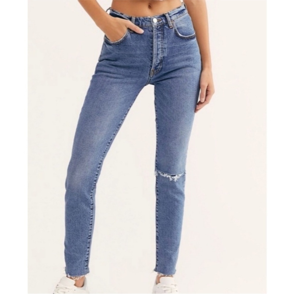 NWT We The Free Stella Rip Jeans Size 30